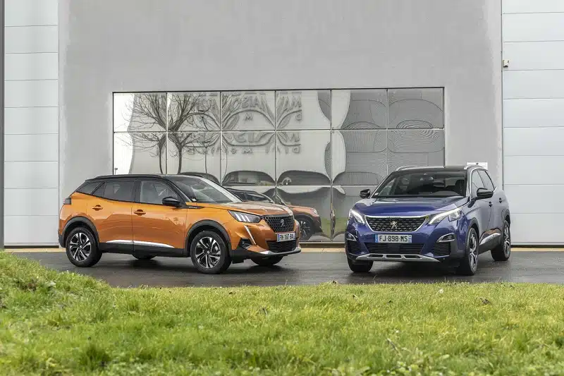 Comparaison des SUV Peugeot : 2008 ou 3008