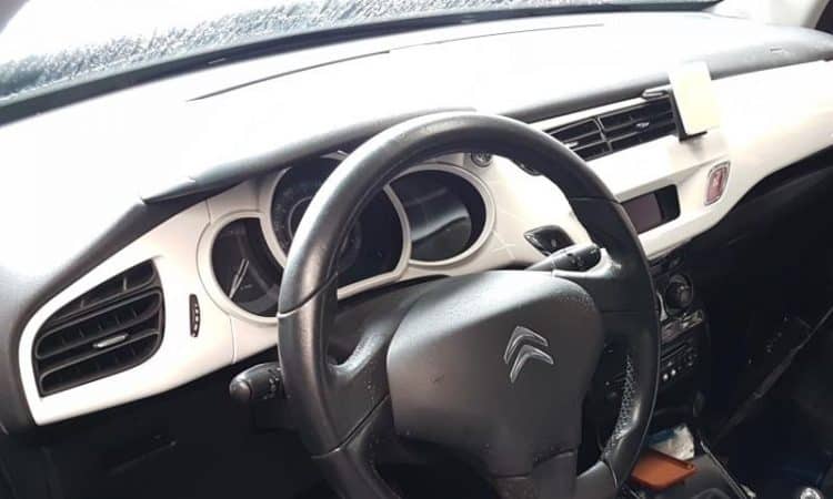 Voyant de service allumé Citroën C3 pourquoi